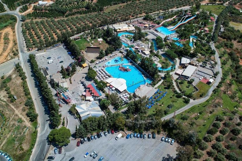 Villa Oasis Galatás Eksteriør billede