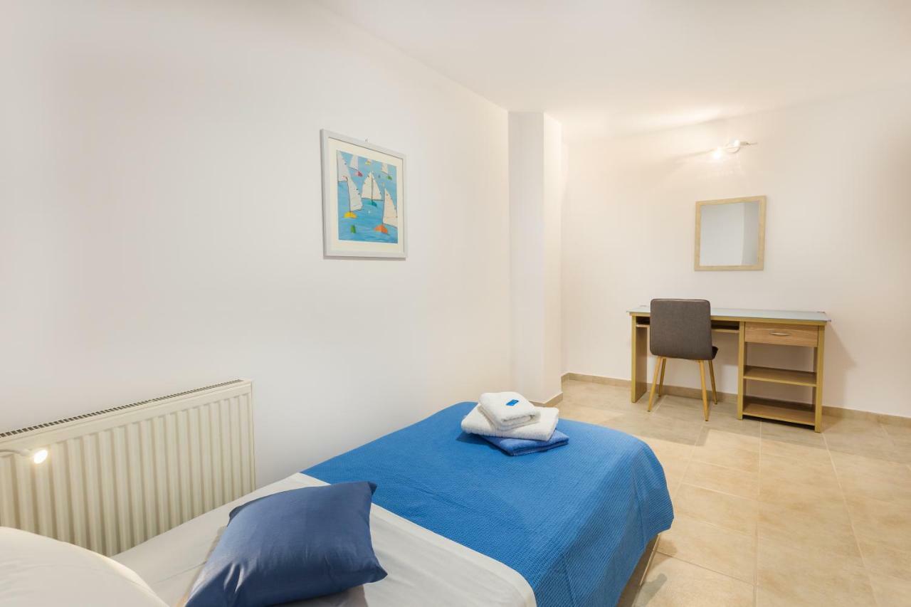 Villa Oasis Galatás Eksteriør billede