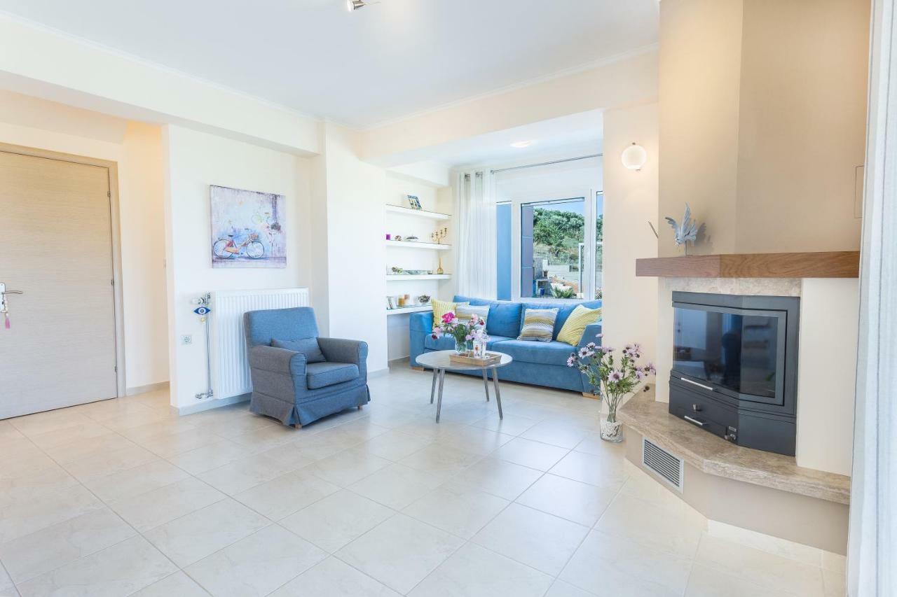 Villa Oasis Galatás Eksteriør billede