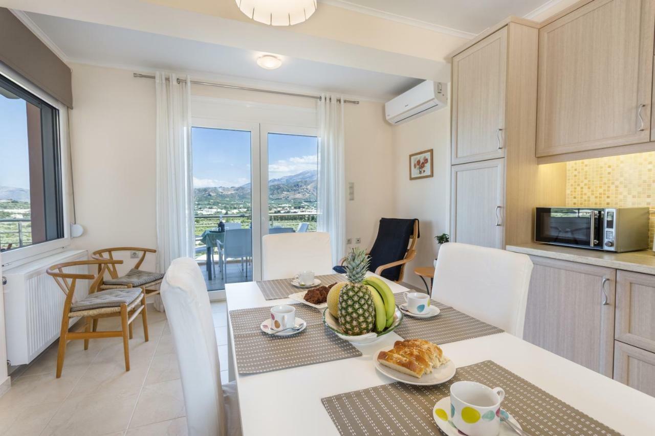 Villa Oasis Galatás Eksteriør billede